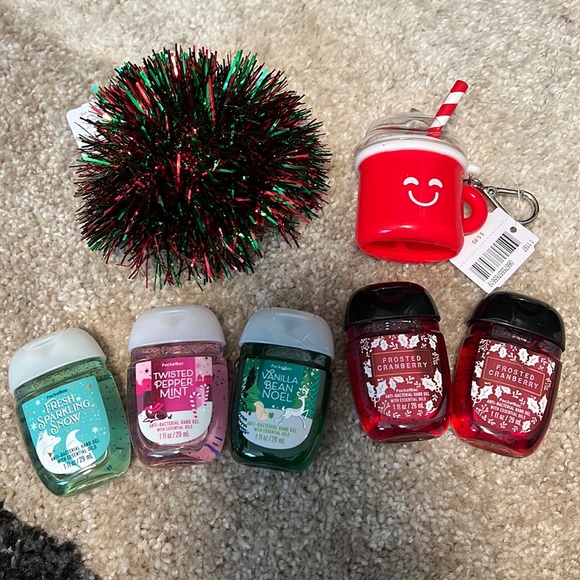 Bath & Body Works Other - Bath & Body Works Pocketbac bundle, Christmas-themed NEW!